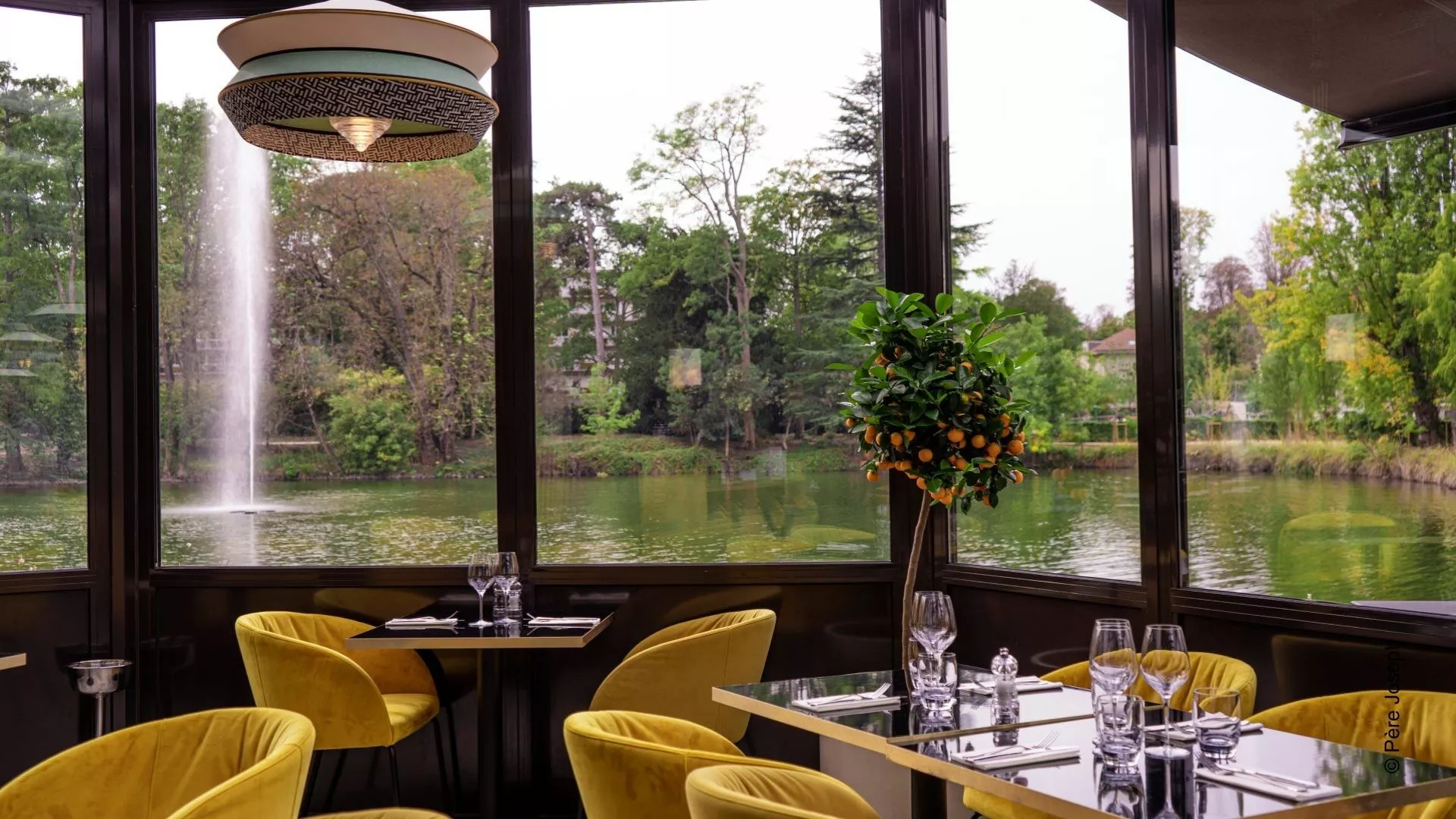 Thumbnail 24 hours in the west of Paris with family