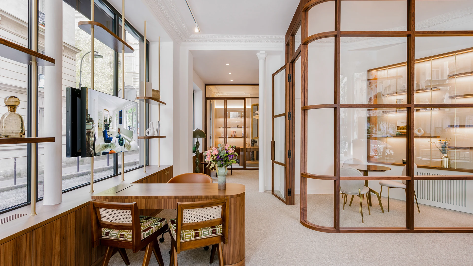 Junot agency, sleek and luxurious design office